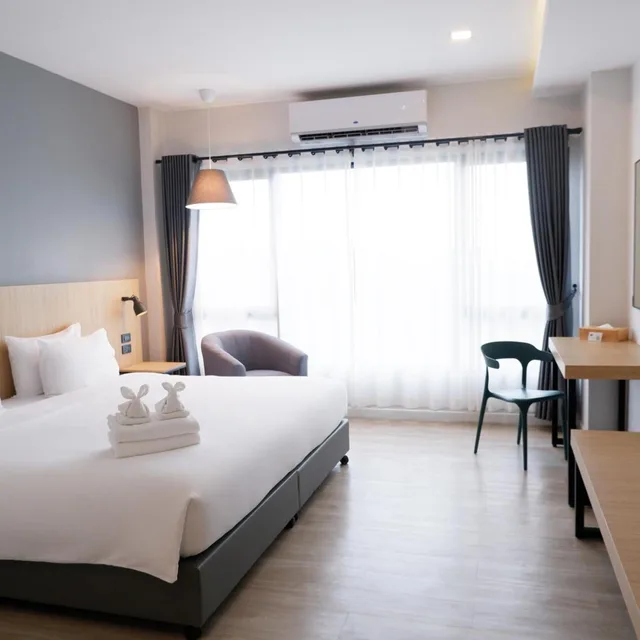 غرفة ديلوكس بسرير كينج، bliQ Hotel Chanthaburi 1/8