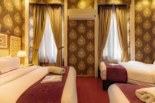 2 Bedrooms, Deluxe, Triple, City View, CAIRO INN 1/2