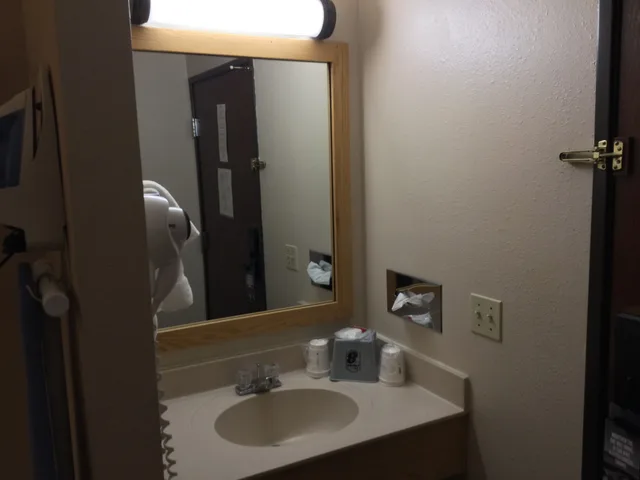 Suite, King Bed, Jetted Tub, Super 8 by Wyndham Monroe WI 6/7