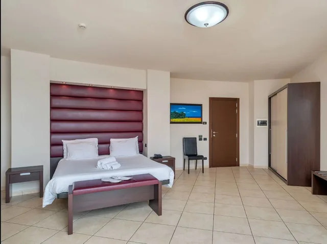 جناح جونيور بسرير كوين، B&B HOTEL Settimo Torinese 1/5
