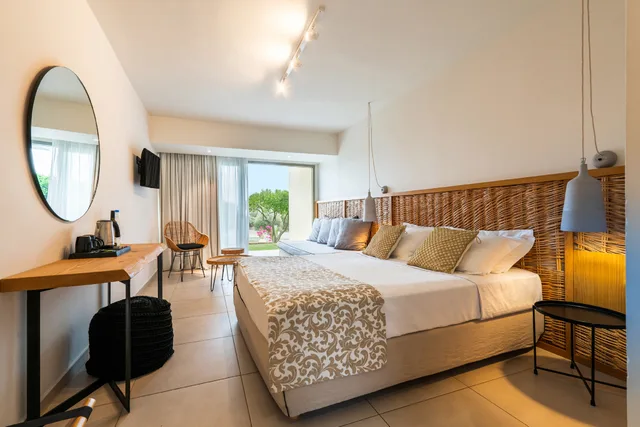 بنغل سوبيريور بإطلالة على الحديقة، Amaronda Resort Spa 1/3
