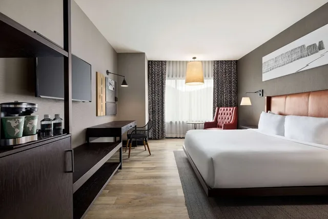 غرفة بسرير كينج لذوي الإعاقة، Origin Red Rocks, a Wyndham Hotel 3/8