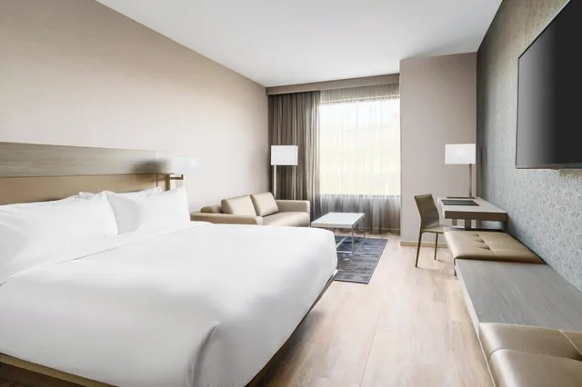 غرفة بسرير كينج، AC Hotel Scottsdale North 1/4