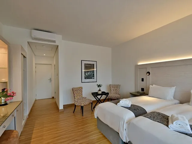 غرفة سوبيريور بسرير مزدوج، Val Du Charron Coach House 3/7