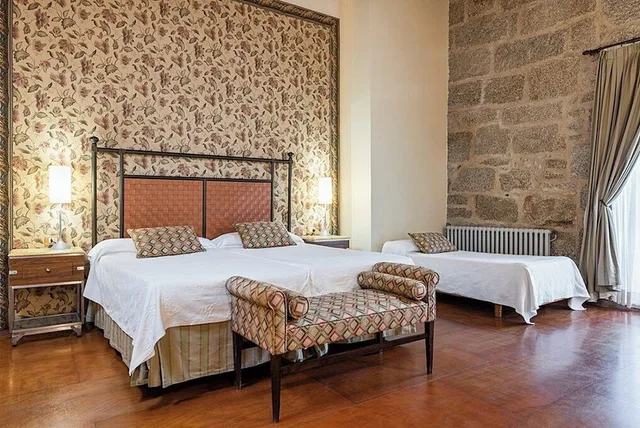 غرفة قياسية مفردة بسرير فردي بحوض استحمام، Eurostars Monumento Monasterio De San Clodio Hotel & Spa 3/6