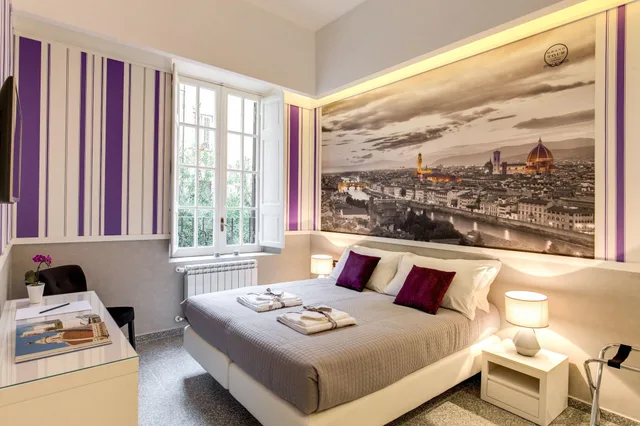 غرفة بسرير كوين، Grand Tour Roma Guest House 1/7