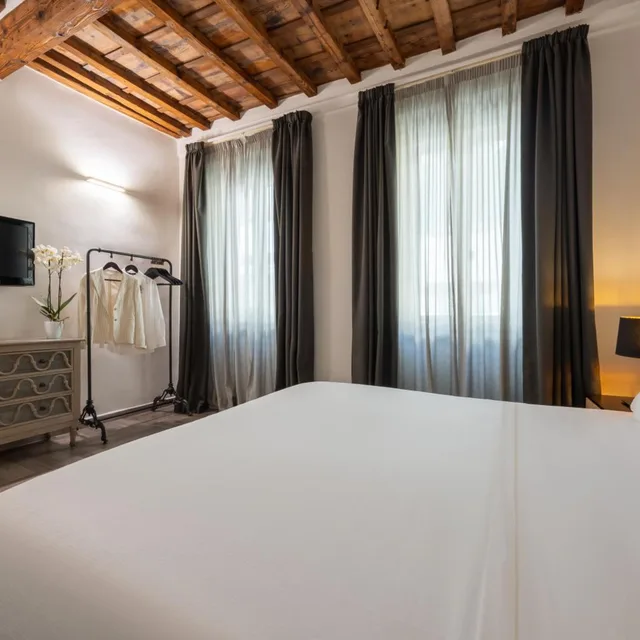 شقة بسرير كينج، Hotel Globus 6/10