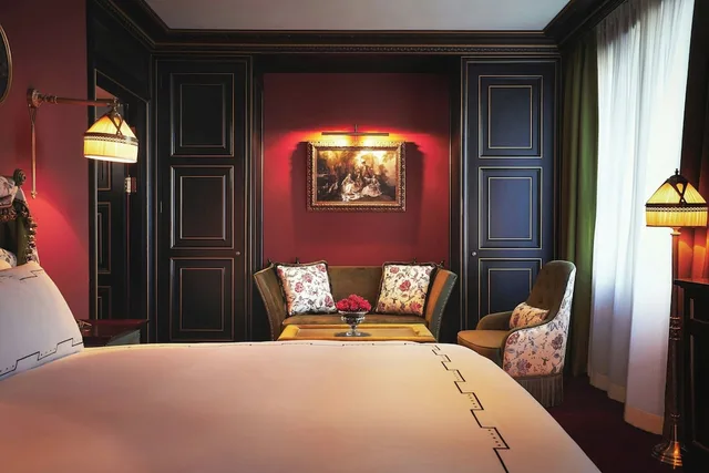 غرفة بسرير كينج بإطلالة على المدينة، L'Escape, a Luxury Collection Hotel, Seoul Myeongdong 6/10