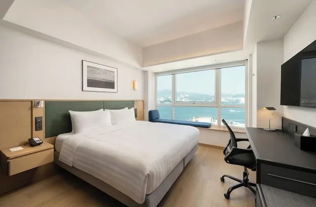 Harbor, Club, King Bed، JEN Hong Kong by Shangri-La 1/3
