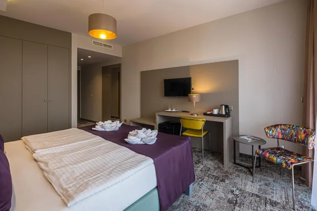 غرفة بانورامية بإطلالة على البحيرة، Silver Resort Balatonfüred 1/1