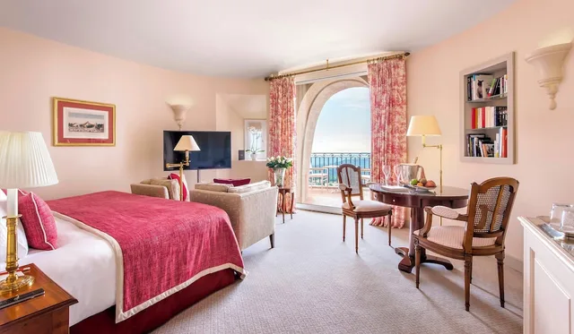 جناح جونيور كلاسيكي بسرير كينج، Chateau Saint-Martin & Spa 1/6