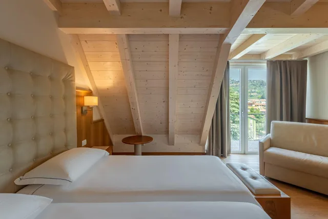 غرفة سوبيريور بسرير مزدوج، Royal Suite 5/9
