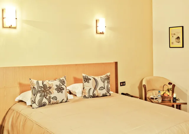 غرفة ديلوكس بسرير مزدوج، HOTEL ACROSS FEZ 1/6