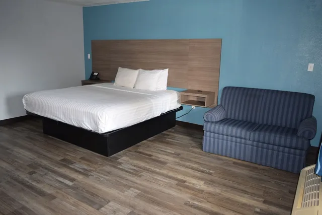 غرفة بسرير كينج، Americas Best Value Inn & Suites Murfreesboro 2/5