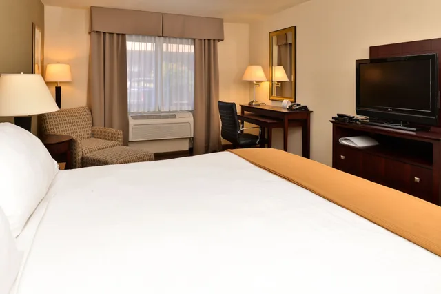 غرفة قياسية بسرير كينج، Holiday Inn Express Portland South - Lake Oswego 2/10
