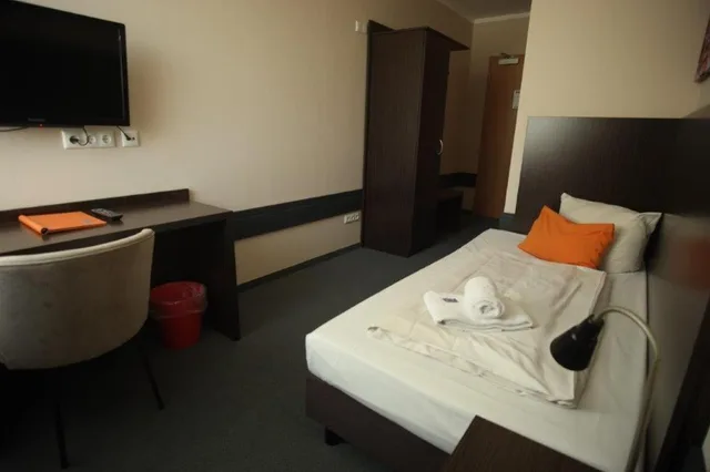 غرفة مفردة، GS Hotel 3/13