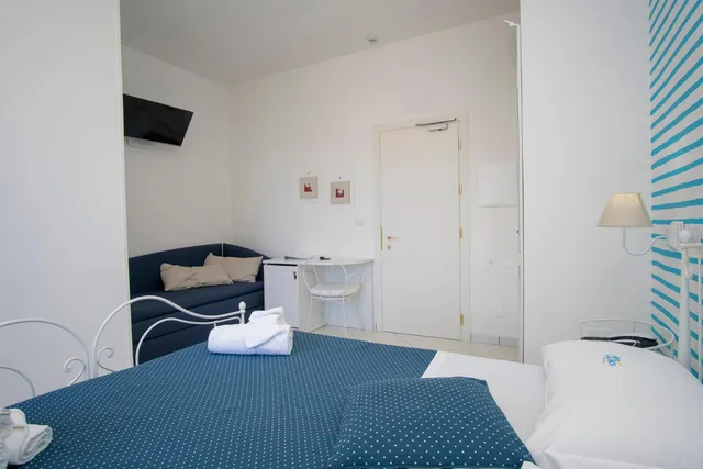 غرفة قياسية بإطلالة على البحر، HOTEL CALANCA 10/10