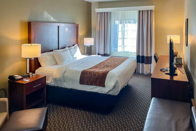غرفة بسرير كينج، Comfort Inn Midtown 2/4