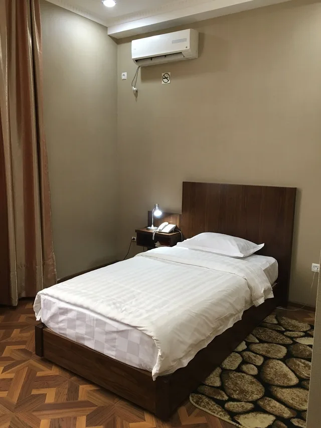 Comfort, Single, Single Bed, Omar Khayyam 2/4
