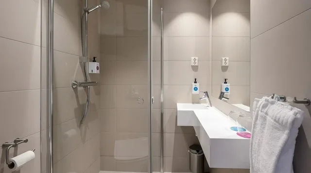 Compact, Single، Quality Hotel Leangkollen 2/12