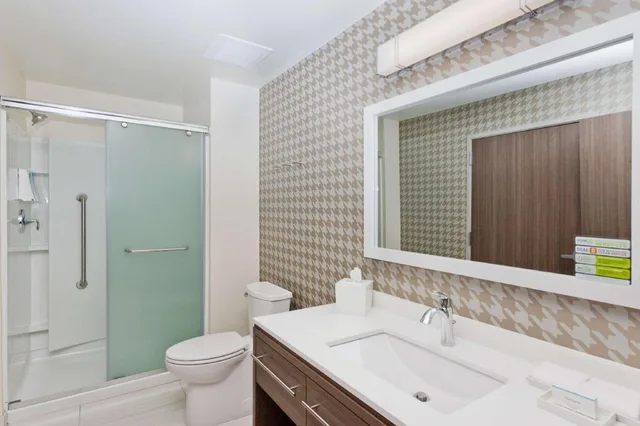 جناح بسرير كينج بغرفة نوم واحدة مع أريكة، Home2 Suites by Hilton Birmingham Colonnade 2/4