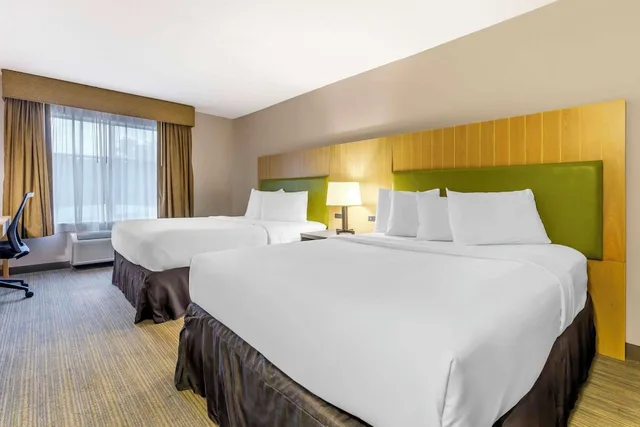غرفة بسريرين كوين، Country Inn Suites By Radisson Newport News South Va 1/5