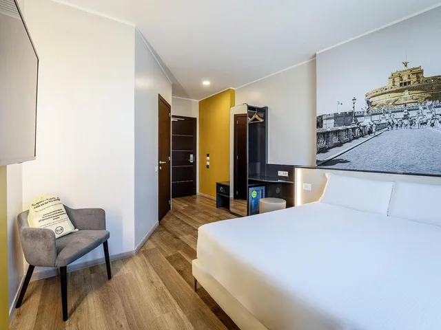 غرفة بسرير كوين، B&B Hotel Roma Fiumicino Aeroporto Fiera 1 2/10