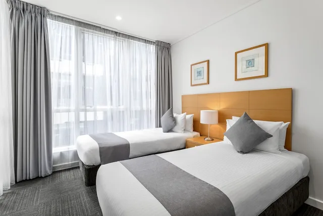 2 Bedrooms, Apartment, Queen and Twin Beds, Quest Southbank 1/10