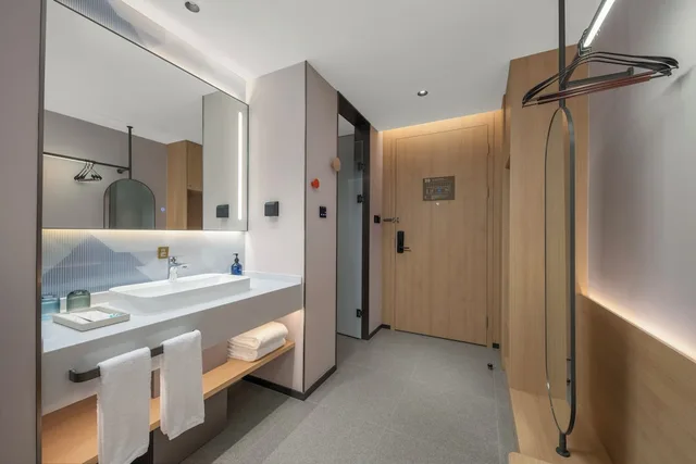 غرفة قياسية بسريرين مزدوجين في طابق مرتفع، Holiday Inn Express Qingdao Jimo By Ihg 4/4
