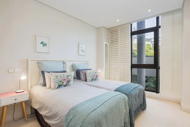 غرفة بريميير بسرير كوين بغرفتي نوم، Mountain Marina Luxury Apartments 3/10