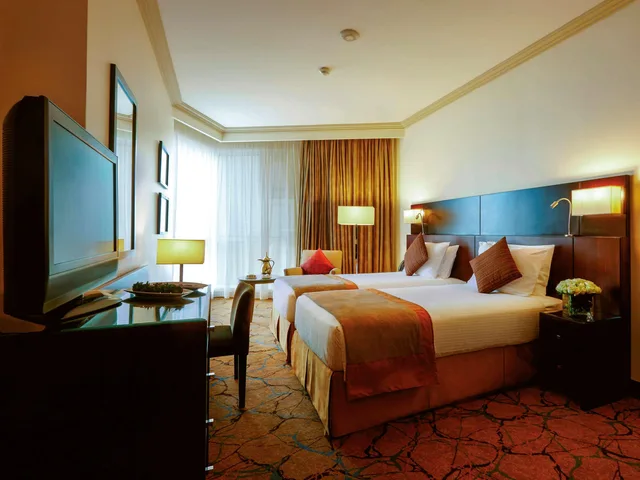 Classic Room 3 Adults، موڤنبيك برج هاجر مكة(Movenpick Hotel & Residence Hajar Tower Makkah) 1/4