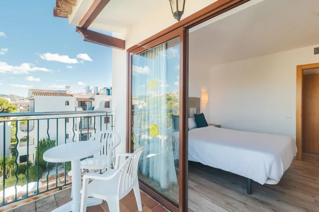 Apartment 1 bedroom Pool View Balcony 3+0، Flipflop Surfing Playa 7/10