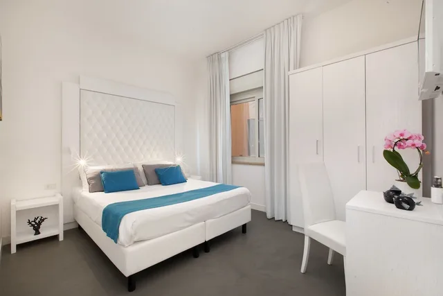 جناح جونيور بسرير كوين، Tasso Suites 3/6