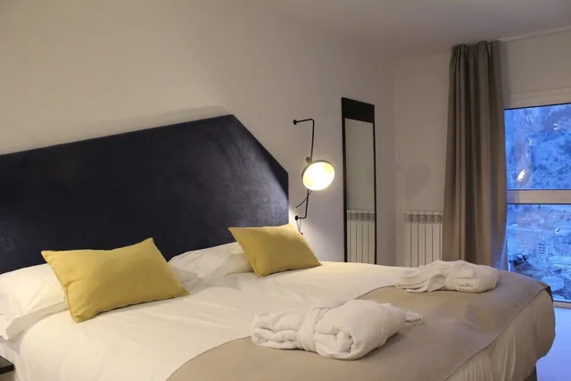 غرفة ثلاثية بسرير مزدوج مع أريكة، Hotel Roc Meler 2/6