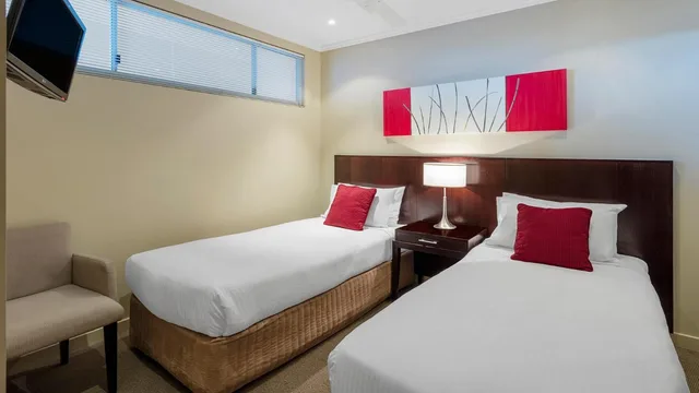 3 Bedrooms, Premier, Apartment, Ocean View, Oaks Hervey Bay Resort and Spa 7/10