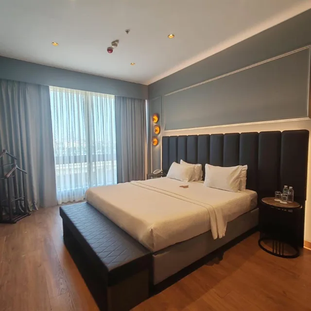 Deluxe, Suite, Sofa, ISG Airport Hotel 1/3