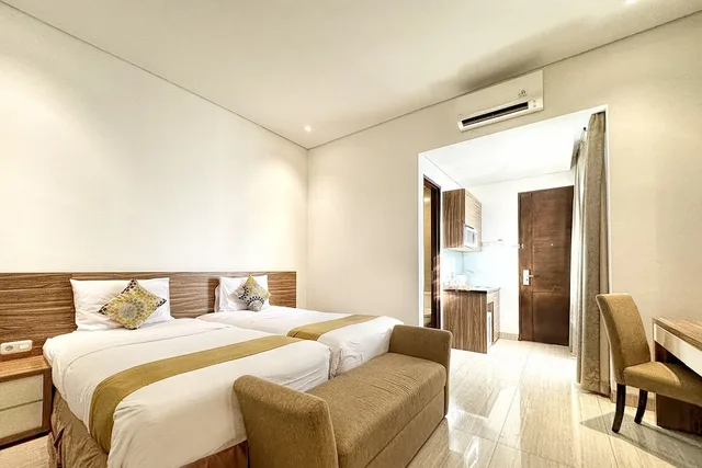 جناح بزنس بسرير كوين، Rasuna Icon Hotel 1/10