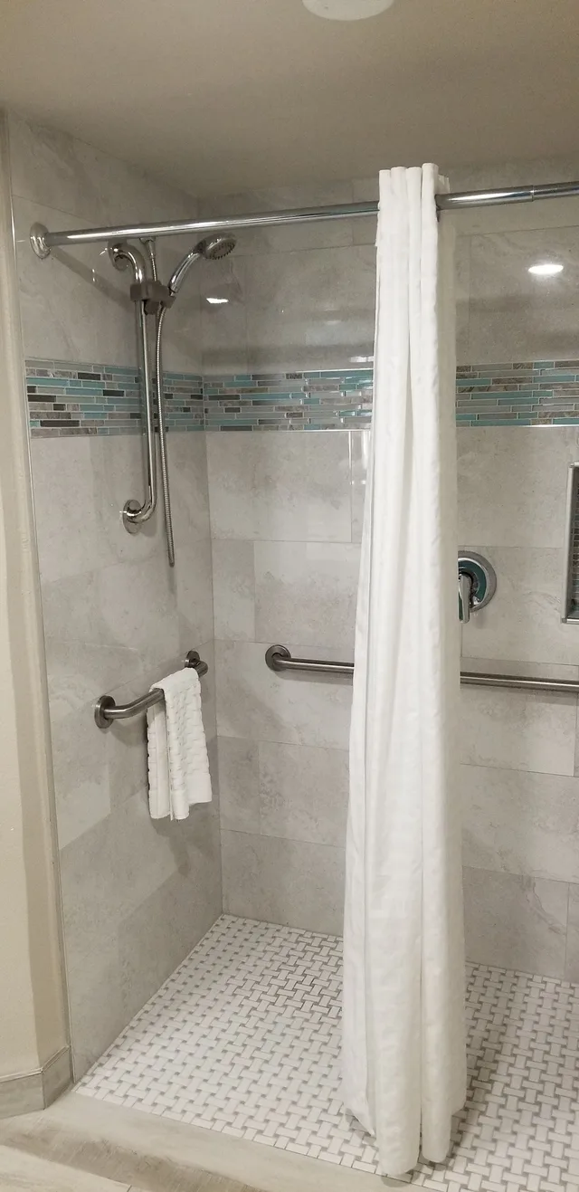 غرفة قياسية بسرير كوين لذوي الإعاقة، Best Western Intracoastal Inn 3/7