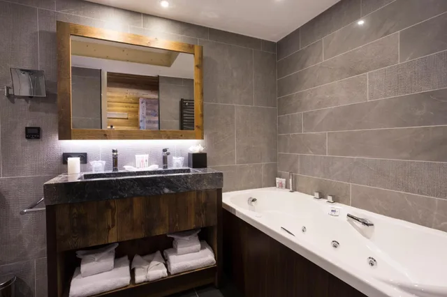 Superior, Double or Twin Bed, Hotel Alparena and Spa 5/6