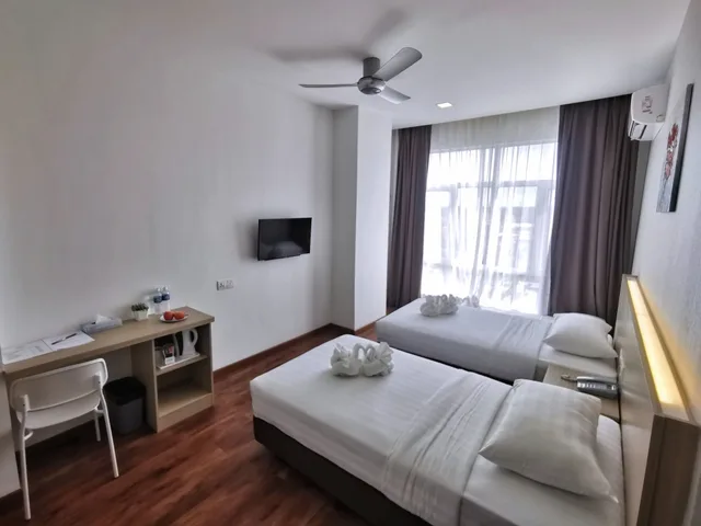 غرفة قياسية بسريرين منفصلين، Green World Hotel 1/3