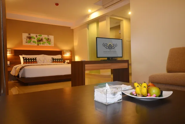 جناح بسرير كينج بإطلالة على المسبح، Grand Barong Resort 2/4