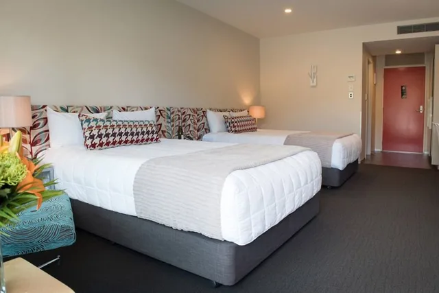 استوديو بسريرين كوين، Navigate Seaside Hotel 1/7