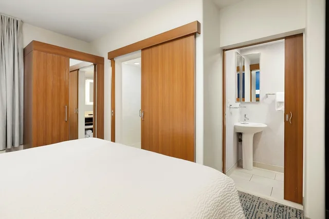 جناح بسرير كينج مع سرير سحّاب إضافي، Springhill Suites By Marriott Mcallen 4/7