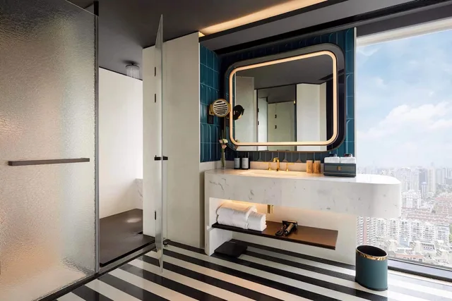 غرفة سوبيريور بسريرين منفصلين، Sofitel Shanghai North Bund 7/8