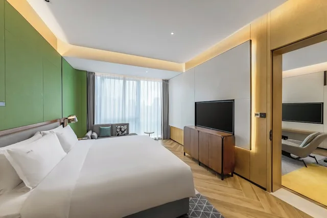 Suite, King Bed, Holiday Inn Xi an Chanba 1/5