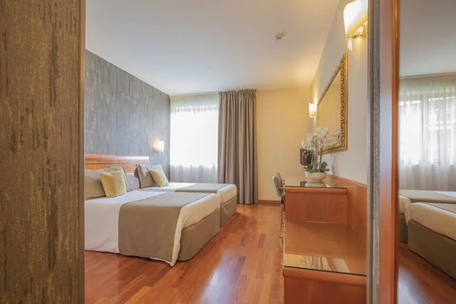 غرفة سوبيريور بسرير مزدوج مع سرير إضافي، Hotel Palace Verona 4/5
