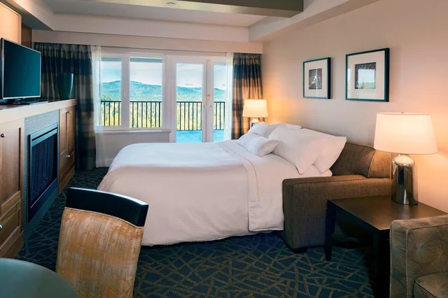 1 Bedroom, Suite, Resort View, Corner، Westin Bear Mountain Golf Resort And Spa 1/2