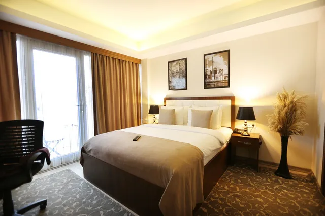 غرفة قياسية بسرير مزدوج، Cebeci Grand Hotel 2/3