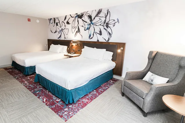 غرفة بسريرين كوين لذوي الإعاقة، HILTON GARDEN INN FAIRFAX 4/8