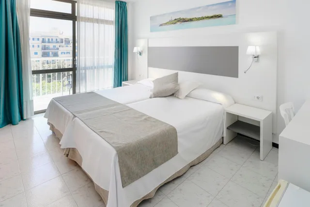 غرفة بسريرين منفصلين، Hotel Amic Miraflores 4/8